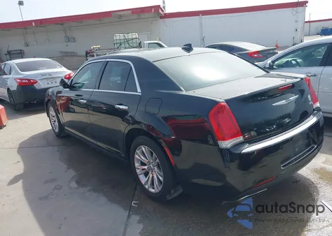 2016 Chrysler 300C z USA, uszkodzony, nr VIN 2C3CCAEG8GH359283